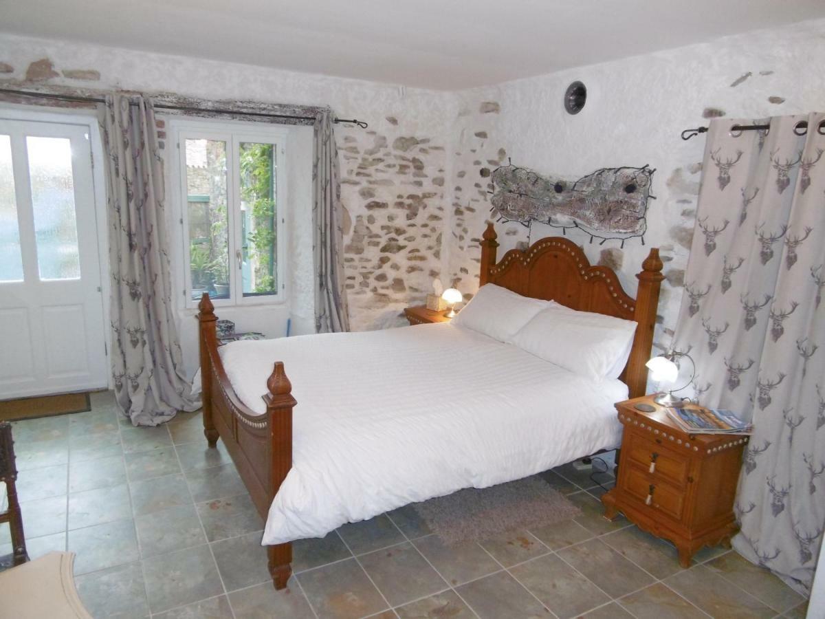 Alba Melusine Bed and Breakfast Vouvant Exteriör bild